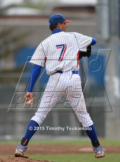 Thumbnail 3 in Manogue @ Reno (NIAA D1 North Semifinal) photogallery.