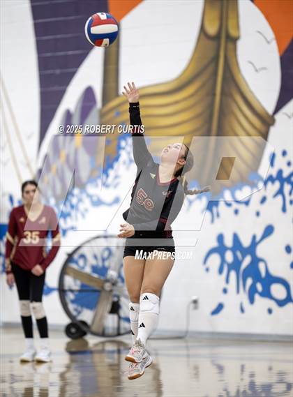 Thumbnail 3 in Bishop Alemany vs Hart photogallery.