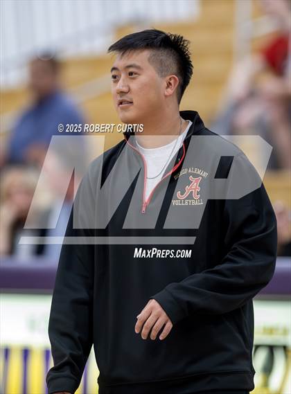 Thumbnail 3 in Bishop Alemany vs Hart photogallery.