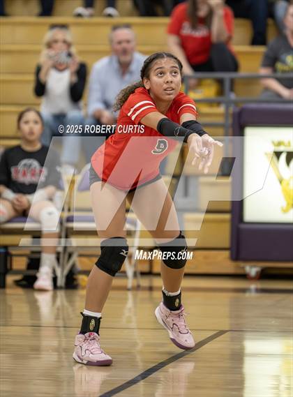 Thumbnail 3 in Bishop Alemany vs Hart photogallery.