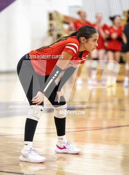 Thumbnail 3 in Bishop Alemany vs Hart photogallery.