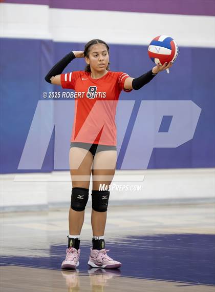 Thumbnail 1 in Bishop Alemany vs Hart photogallery.