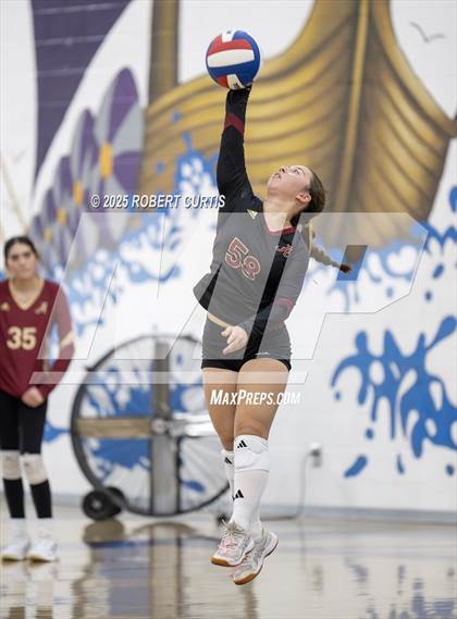Thumbnail 2 in Bishop Alemany vs Hart photogallery.