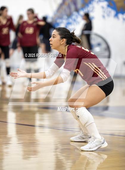 Thumbnail 3 in Bishop Alemany vs Hart photogallery.