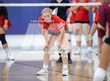 Thumbnail 2 in Bishop Alemany vs Hart photogallery.