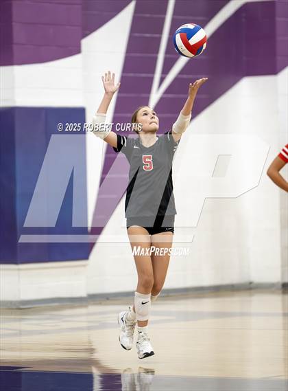Thumbnail 2 in Bishop Alemany vs Hart photogallery.