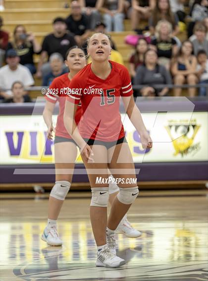 Thumbnail 2 in Bishop Alemany vs Hart photogallery.