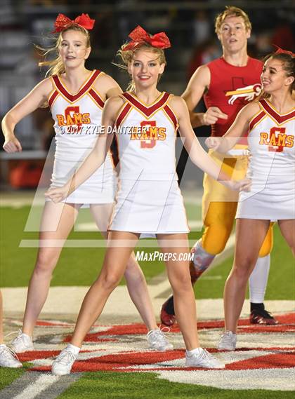 Thumbnail 2 in S & S Consolidated vs. Jacksboro (UIL 3A Division 2 Region 2 Bi-District) photogallery.