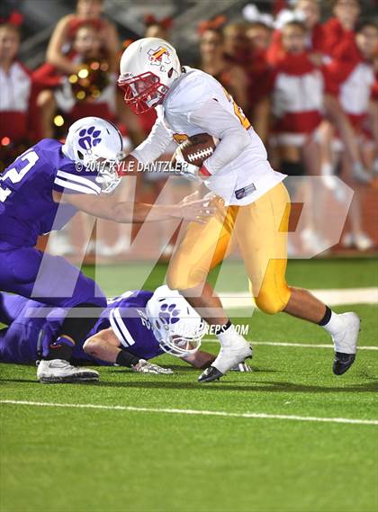 Thumbnail 3 in S & S Consolidated vs. Jacksboro (UIL 3A Division 2 Region 2 Bi-District) photogallery.