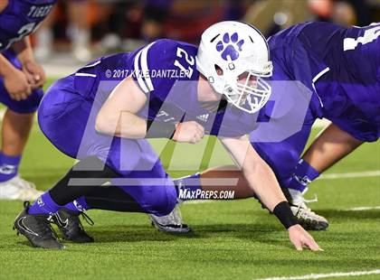 Thumbnail 1 in S & S Consolidated vs. Jacksboro (UIL 3A Division 2 Region 2 Bi-District) photogallery.