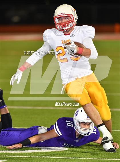 Thumbnail 3 in S & S Consolidated vs. Jacksboro (UIL 3A Division 2 Region 2 Bi-District) photogallery.