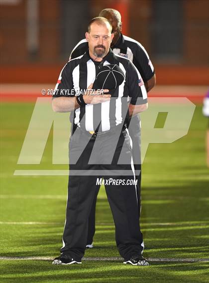 Thumbnail 3 in S & S Consolidated vs. Jacksboro (UIL 3A Division 2 Region 2 Bi-District) photogallery.