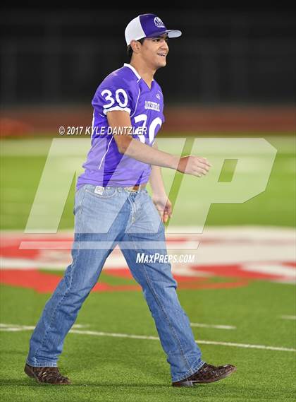 Thumbnail 2 in S & S Consolidated vs. Jacksboro (UIL 3A Division 2 Region 2 Bi-District) photogallery.