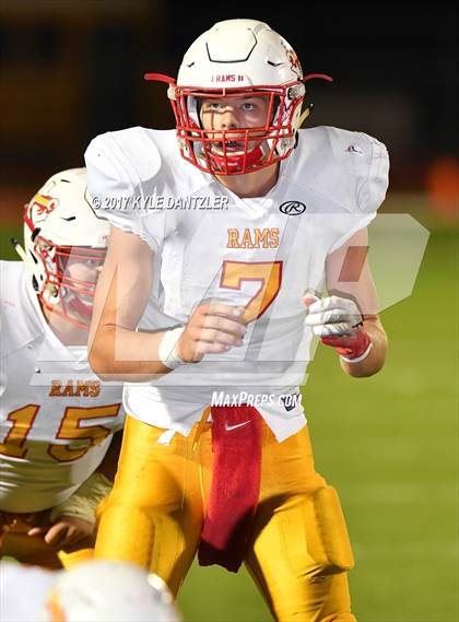 Thumbnail 1 in S & S Consolidated vs. Jacksboro (UIL 3A Division 2 Region 2 Bi-District) photogallery.