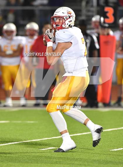 Thumbnail 1 in S & S Consolidated vs. Jacksboro (UIL 3A Division 2 Region 2 Bi-District) photogallery.