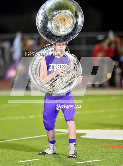 Thumbnail 1 in S & S Consolidated vs. Jacksboro (UIL 3A Division 2 Region 2 Bi-District) photogallery.