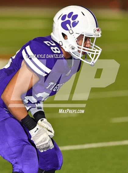 Thumbnail 3 in S & S Consolidated vs. Jacksboro (UIL 3A Division 2 Region 2 Bi-District) photogallery.