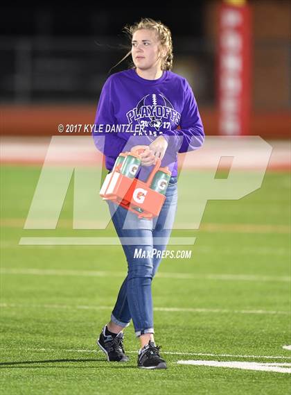 Thumbnail 1 in S & S Consolidated vs. Jacksboro (UIL 3A Division 2 Region 2 Bi-District) photogallery.