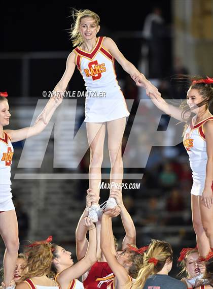 Thumbnail 2 in S & S Consolidated vs. Jacksboro (UIL 3A Division 2 Region 2 Bi-District) photogallery.
