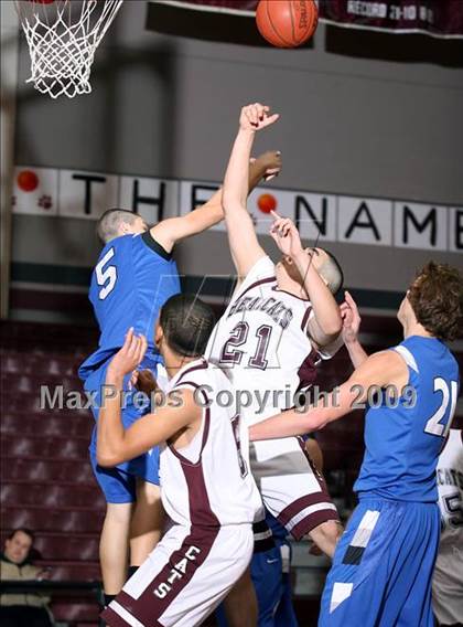 Thumbnail 2 in Van Alstyne vs Sherman JV (Sherman Holiday Tournament) photogallery.