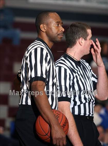 Thumbnail 1 in Van Alstyne vs Sherman JV (Sherman Holiday Tournament) photogallery.