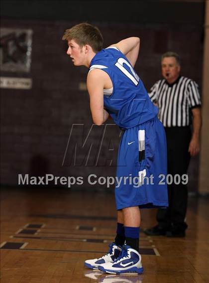 Thumbnail 1 in Van Alstyne vs Sherman JV (Sherman Holiday Tournament) photogallery.