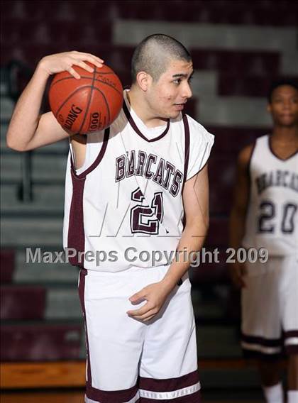 Thumbnail 1 in Van Alstyne vs Sherman JV (Sherman Holiday Tournament) photogallery.