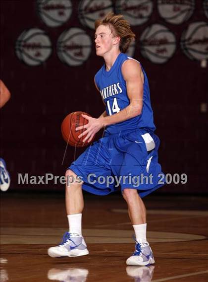 Thumbnail 1 in Van Alstyne vs Sherman JV (Sherman Holiday Tournament) photogallery.