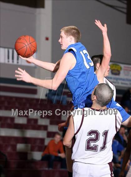 Thumbnail 3 in Van Alstyne vs Sherman JV (Sherman Holiday Tournament) photogallery.