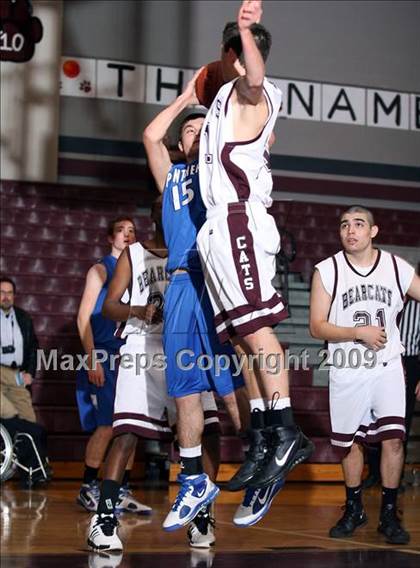 Thumbnail 3 in Van Alstyne vs Sherman JV (Sherman Holiday Tournament) photogallery.