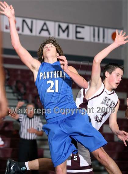 Thumbnail 3 in Van Alstyne vs Sherman JV (Sherman Holiday Tournament) photogallery.