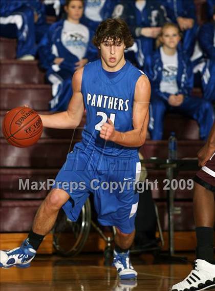 Thumbnail 1 in Van Alstyne vs Sherman JV (Sherman Holiday Tournament) photogallery.