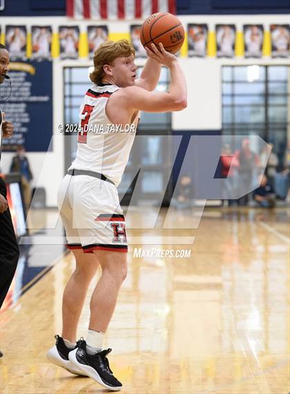 Thumbnail 3 in Lipan vs. Hamilton (2A Region II Bi-District Playoff) photogallery.