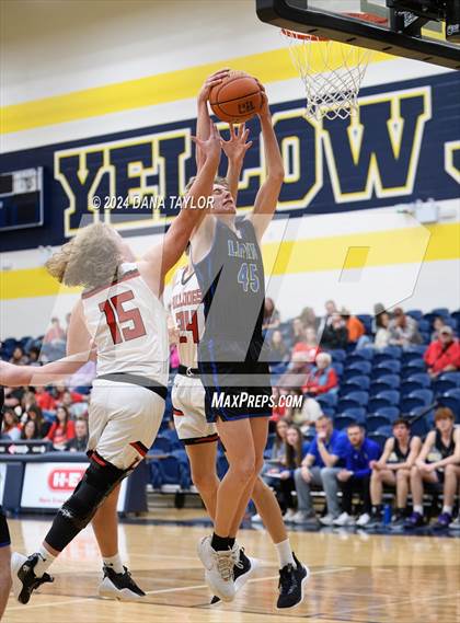 Thumbnail 2 in Lipan vs. Hamilton (2A Region II Bi-District Playoff) photogallery.