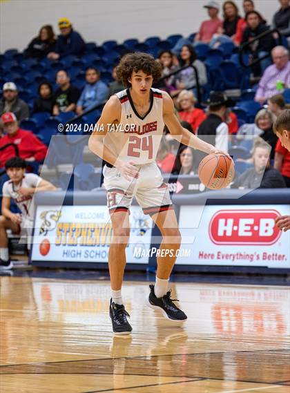 Thumbnail 1 in Lipan vs. Hamilton (2A Region II Bi-District Playoff) photogallery.