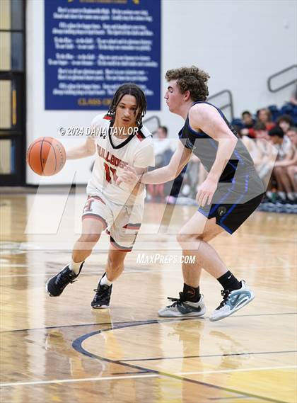 Thumbnail 3 in Lipan vs. Hamilton (2A Region II Bi-District Playoff) photogallery.