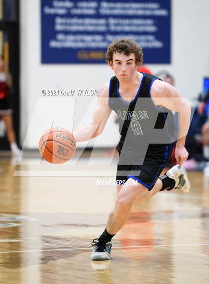 Thumbnail 2 in Lipan vs. Hamilton (2A Region II Bi-District Playoff) photogallery.