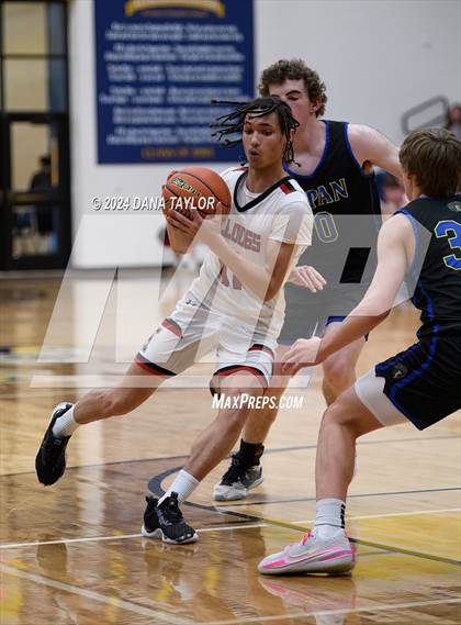 Thumbnail 3 in Lipan vs. Hamilton (2A Region II Bi-District Playoff) photogallery.