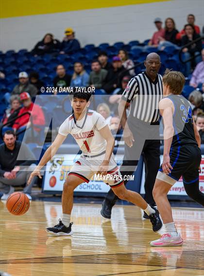 Thumbnail 2 in Lipan vs. Hamilton (2A Region II Bi-District Playoff) photogallery.