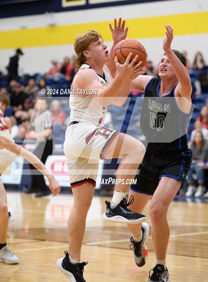 Thumbnail 1 in Lipan vs. Hamilton (2A Region II Bi-District Playoff) photogallery.