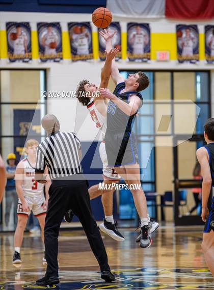 Thumbnail 1 in Lipan vs. Hamilton (2A Region II Bi-District Playoff) photogallery.