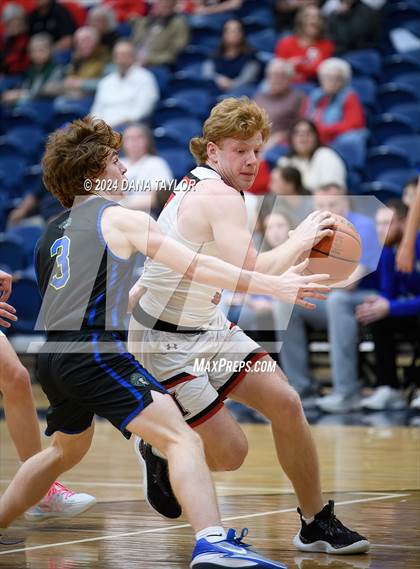 Thumbnail 1 in Lipan vs. Hamilton (2A Region II Bi-District Playoff) photogallery.