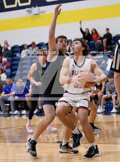 Thumbnail 3 in Lipan vs. Hamilton (2A Region II Bi-District Playoff) photogallery.
