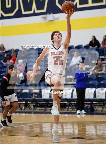 Thumbnail 1 in Lipan vs. Hamilton (2A Region II Bi-District Playoff) photogallery.
