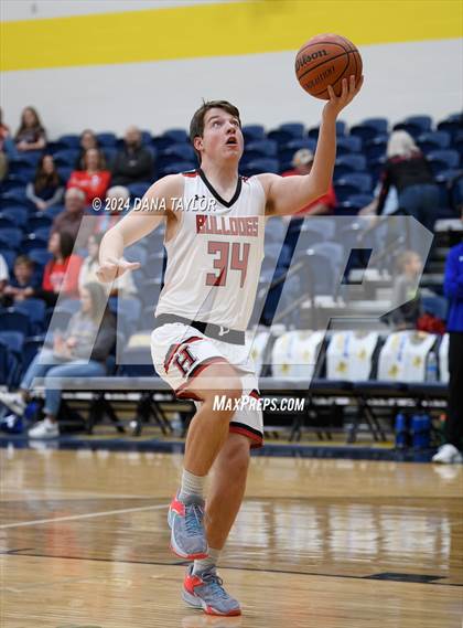 Thumbnail 2 in Lipan vs. Hamilton (2A Region II Bi-District Playoff) photogallery.