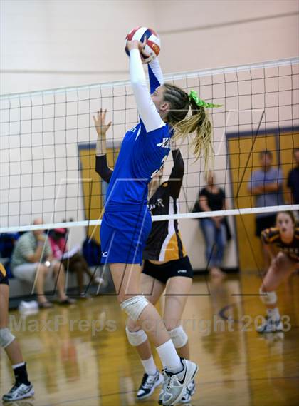 Thumbnail 3 in Xavier College Prep vs. St. Lucy's (Durango Fall Classic) photogallery.