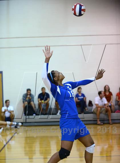 Thumbnail 2 in Xavier College Prep vs. St. Lucy's (Durango Fall Classic) photogallery.