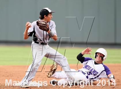 Thumbnail 1 in Douglass vs. Dawson (UIL 1A Semifinal) photogallery.