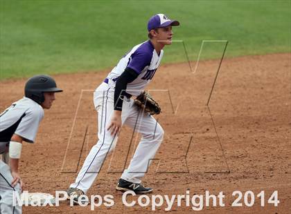 Thumbnail 2 in Douglass vs. Dawson (UIL 1A Semifinal) photogallery.