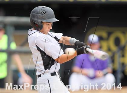 Thumbnail 1 in Douglass vs. Dawson (UIL 1A Semifinal) photogallery.